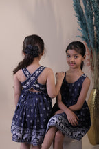 Cross Back Story dress
